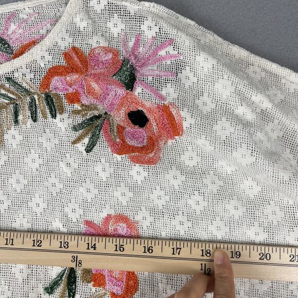 Anthropologie Akemi Kin Poncho Top Womens XS Floral Crochet Grandma Artsy FLAW - Picture 4 of 12